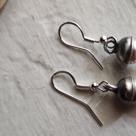 NWOT Native American Navajo Squash Blossom Sterling Earrings 🩵 - Picture 6 of 10